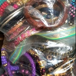 Bracelet lot